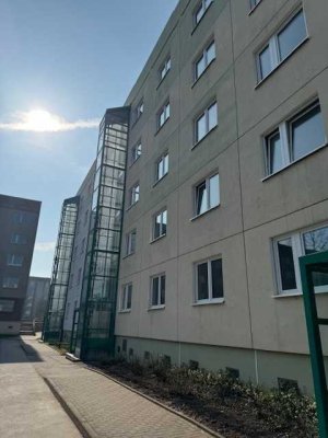Helle & sanierte Wohnung mit Fahrstuhl in bester Lage!