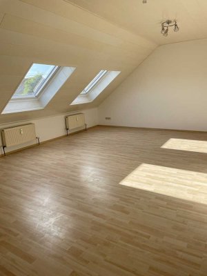 3‑Zimmer‑Wohnung mit Dachboden in ruhiger Lage – Niedernhausen