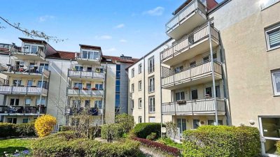 Kapitalanlage: vermietete 3-Raum-Wohnung mit Balkon, Aufzug und Stellplatz in Leipzig Probstheida