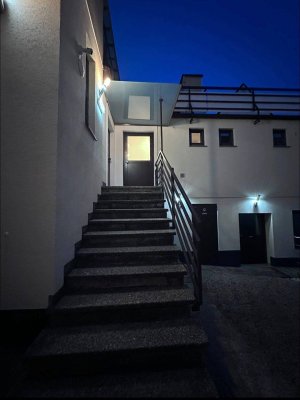Vollmöbilierte 3-Zimmer-Wohnung mit Terrasse ab Juni 2026