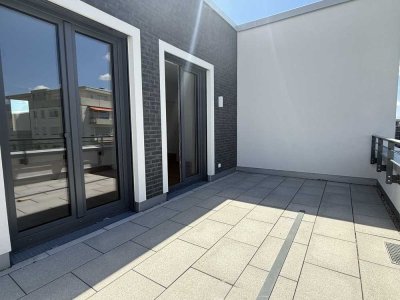 Großzügiges 2-Zimmer-Penthouse mit Dachterrasse und Einbauküche