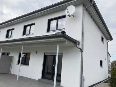 Doppelhaushälfte in ruhiger Lage in Irchenrieth zu vermieten