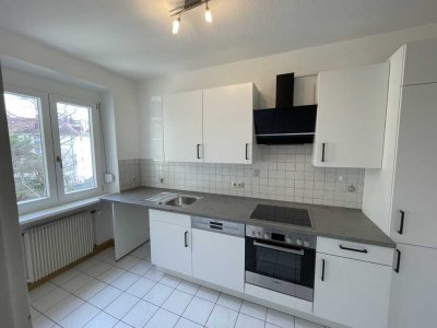 Exklusive 2-Zimmer-Wohnung mit neuer EBK, Nähe Maffeiplatz in Nürnberg