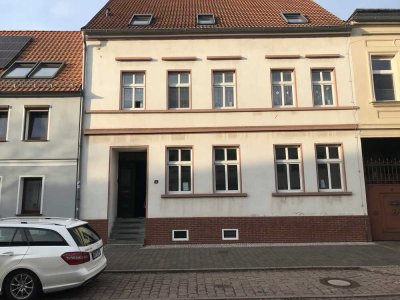 Preiswerte 3-Raum-EG-Wohnung mit Terasse in Aken (Elbe)