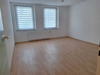 Sonnig, ruhig, grün! 2-Zi-KDB mit Balkon und schöner Aussicht in Wuppertal-Barmen/Heckinghausen