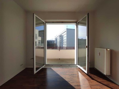 Altbau mit 3 Zimmern & sonnigem Balkon – Besichtigung auch am Wochenende! ☎️ 0172-3261193