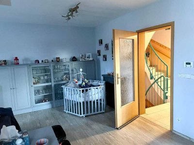 Große 7 Zimmer Doppelhaushälfte in Rabenau