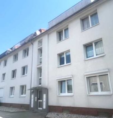Düren-Birkesdorf: Helle 3- Zimmer Wohnung - ca. 66 m² - 2. OG mit Balkon in ruhiger Lage