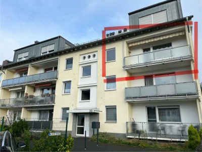 Stilvolle, renovierte 3-Zimmer-Wohnung mit Balkon in Köln