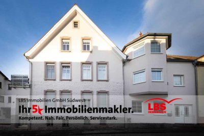 Charmantes Wohnensemble aus Apartmenthaus und hochwertigem Wohnhaus.