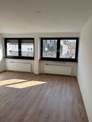 **Schöne 2 Zimmer Wohnung in City Lage, Erstbezug nach Kernsanierung**
