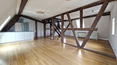 1759 – Kulturdenkmal! Fachwerkliebe! Einzigartige Maisonette direkt in der Kernstadt!
