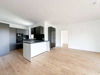 ERSTBEZUG: Traumhafte 3-Zimmer-Wohnung mit Riesenbalkon und TG-Stellplatz in St. Peter