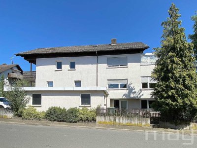 Wohnhaus mit schönem Sonnengarten und Garage