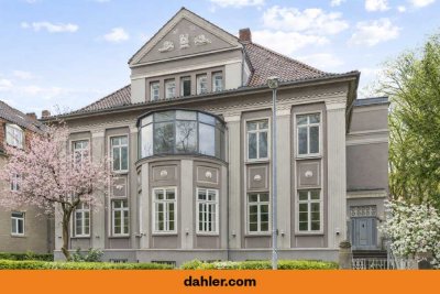 Großzügiges Wohnen in repräsentativer Villa
