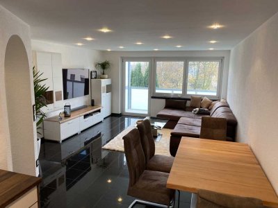 Stilvolle, vollständig renovierte 2,5-Zimmer-Wohnung mit geh. Innenausstattung mit EBK in Mühldorf