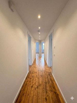 Ideal für WG: Sanierter Altbau mit Einbauküche