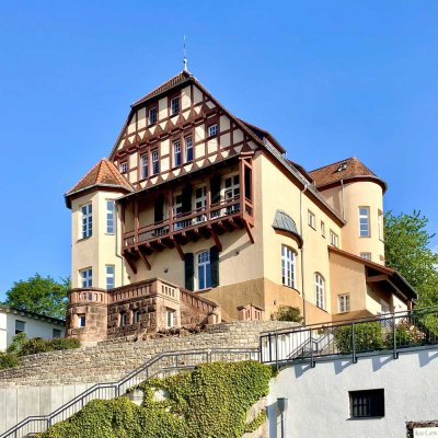 Traumhafte Wohnung in Altbauvilla in Bestlage von Gelnhausen ab sofort zu vermieten