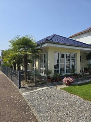 2er WG, 99 m² Bungalow, 10m² eigenes Zimmer, mitbewohnbar 39m², in Hockenheim