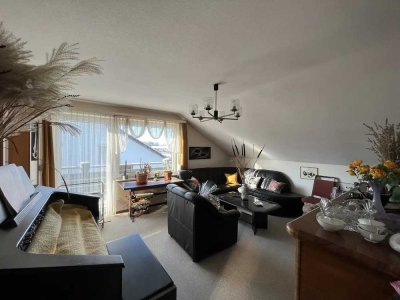 4-Zimmer DG Wohnung mit Balkon in PF-Hohenwart