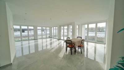 Neuwertig: Weitläufige 3-Zimmer-Wohnung + 1-Zimmer-Einliegerwohnung und beindruckend ausgebautem UG