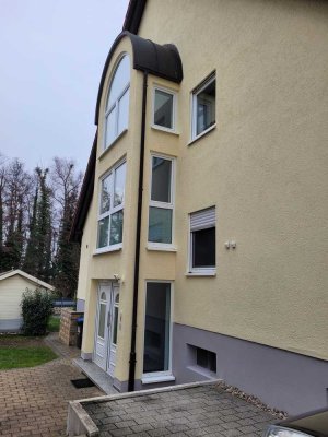 Provisionsfreie 4 Zimmer Eigentumswohnung mit eigenem Garten