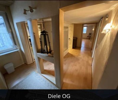 Preiswertes, charmantes 5,5-Zimmer-Einfamilienhaus mit EBK in Siegen-Eiserfeld - WG-geeignet