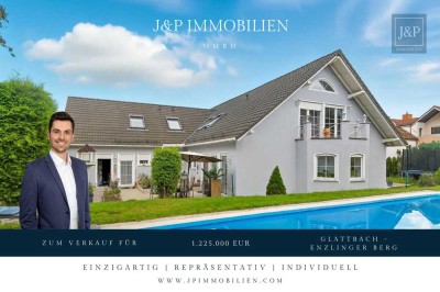 Großes Anwesen im Villenviertel von Glattbach. Gehobener Lebensstil auf über 400qm.