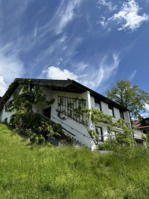 Familienfreundliches Haus mit Einliegerwohnung  in Seenähe