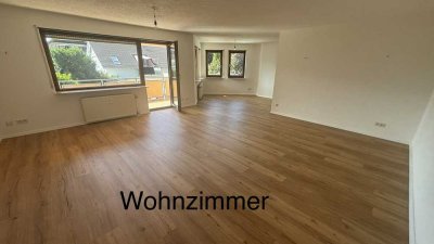 Helle , schön  geschnittene 3 Zimmer Wohnung in kleiner Wohneinheit