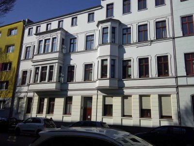 Schöne 3-Raum-Wohnung mit Balkon in Stadtfeld-Ost sucht neue Mieter!