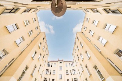Kapitalanlage: Vermietete Zwei-Zimmer-Wohnung in zentraler Berliner Lage