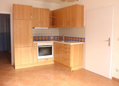 Sehr gepflegte, Nichtraucher Single-Wohnung 50m² EG
