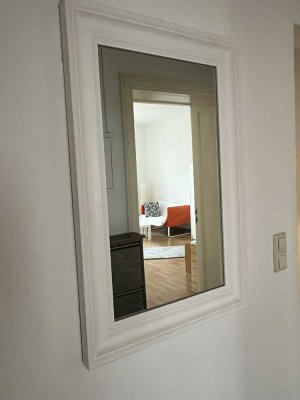3-Zimmer-Altbauwohnung mit Garage, ideal gelegen am U-Bahnhof Rudow.