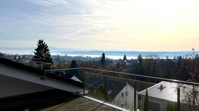 Wohnen mit Aussicht: Reihenendhaus mit Blick auf See und Alpen