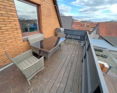 RUDNICK bietet MEE(H)R FEELING: Gepflegte Wohnung + Großer Balkon + EBK...