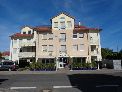 2 Zimmer DG-Wohnung in Bodenheim