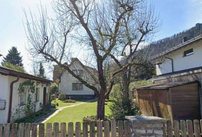 Familienhaus in ruhiger, sonniger Lage - viel Platz &amp; großes Grundstück in Hallein-Neualm