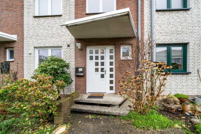 Gepflegtes Reihenmittelhaus in Lübeck-St. Getrud mit Südterrasse, kleinem Garten und Balkon