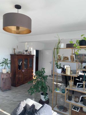 Großzügige 4-Zimmer-Terrassenwohnung mit Balkon in Mainz-Ebersheim