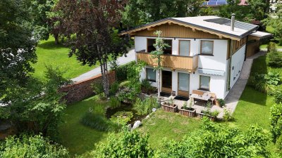 Modernes Einfamilienhaus mit Steinbergblick (06441)