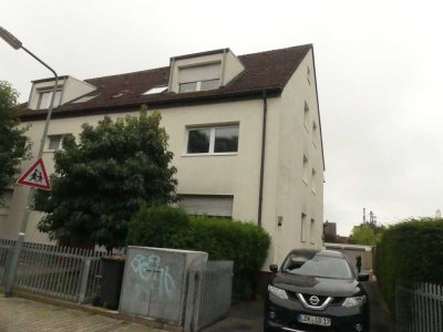 Geschmackvolle 4-Raum-EG-Wohnung mit Balkonterrasse