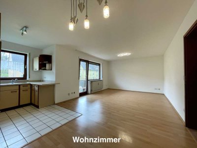 Helle 2.5 Zimmer Whg. (53 m2) mit Hobbyraum (21 m2)