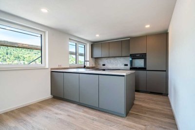 Erstbezug nach Neubau - exklusive 3-Zimmer-Wohnung mit Balkon mitten in Mosbach