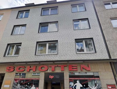 Helle Dachgeschosswohnung in Zentraler Lage