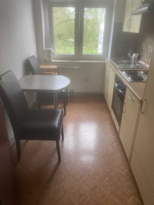 Möblierte 2-Zim. Whg in LEV für WG z.B. Studenten und Handwerker