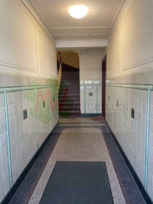 Helle 2-Zimmer-Wohnung mit Ost-Loggia, Einbauküche & WG-Potenzial in zentraler Lage!