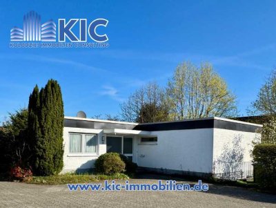Bungalow mit Großzügigem Gartengrundstück und Garage
in Bergisch Gladbach-Schildgen