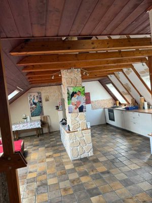 Groszügige Dachgeschoßwohnung