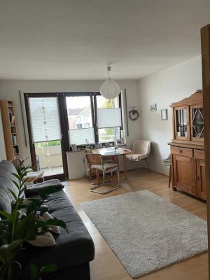 Schöne 1,5-Zimmer Wohnung im 3. OG mit Balkon in Nürnberg-Glockenhof